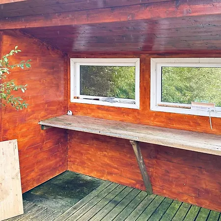 5 Person In Vevang-by Traum * Vevang